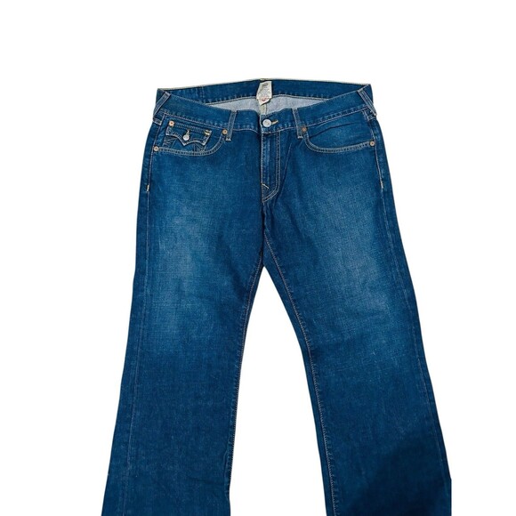 True Religion Men's Blue Jeans, Size 38 With Detailed Pockets In The Back - Picture 1 of 10